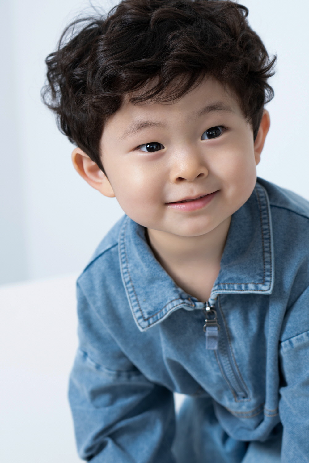 캐스팅하우스 신원