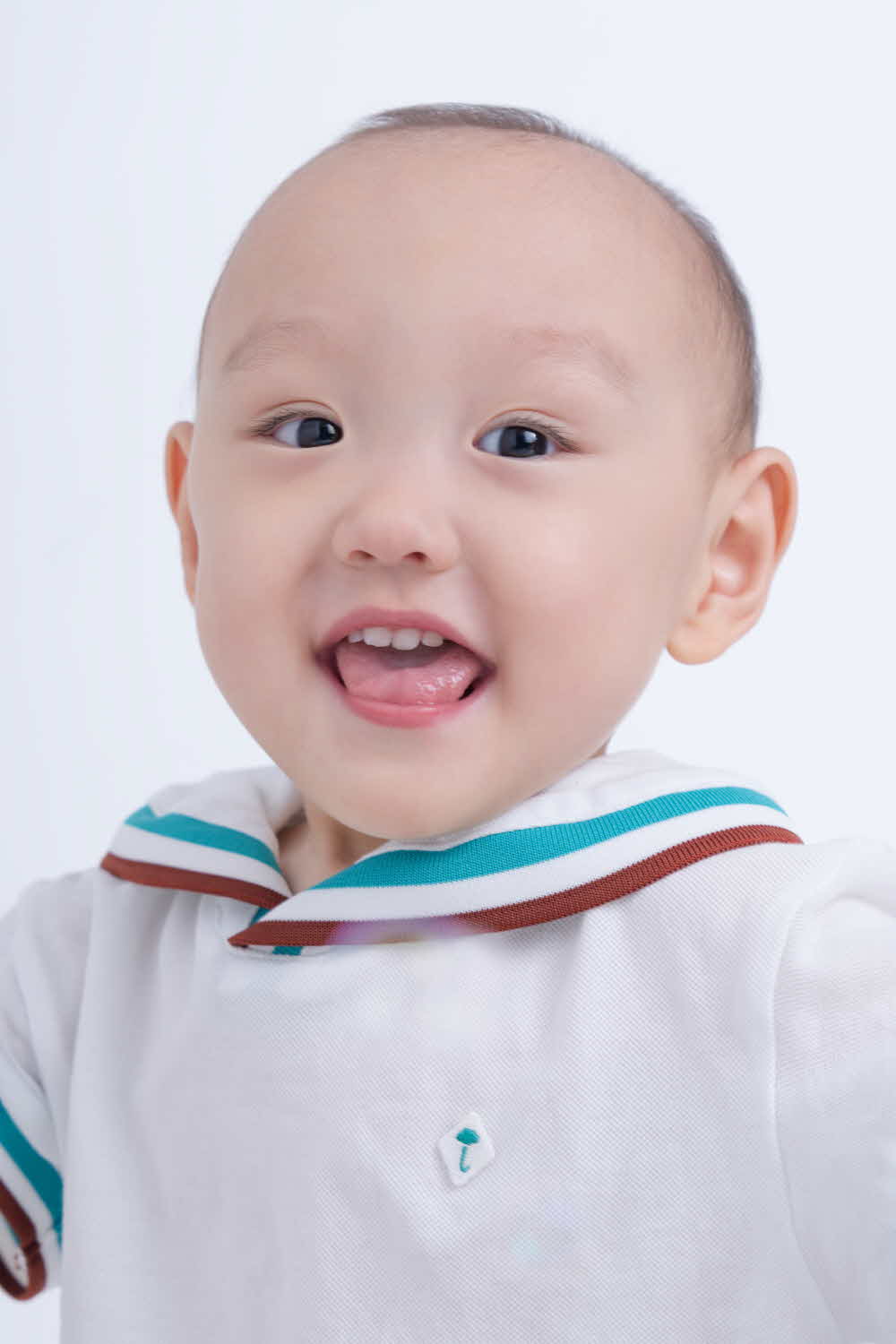 캐스팅하우스 이우